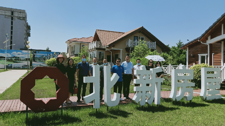 株洲市經開區(qū)周治國一行 到北新房屋有限公司考察交流